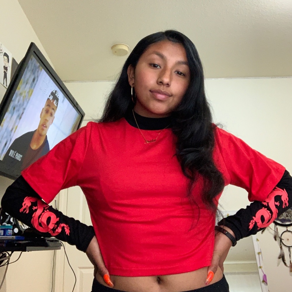 E girl shirt🖇